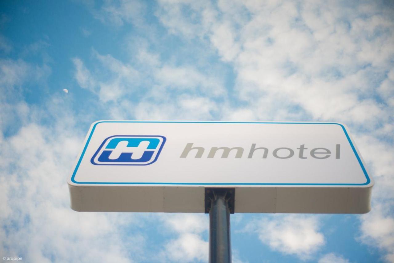מנסניו Hm Hotel מראה חיצוני תמונה